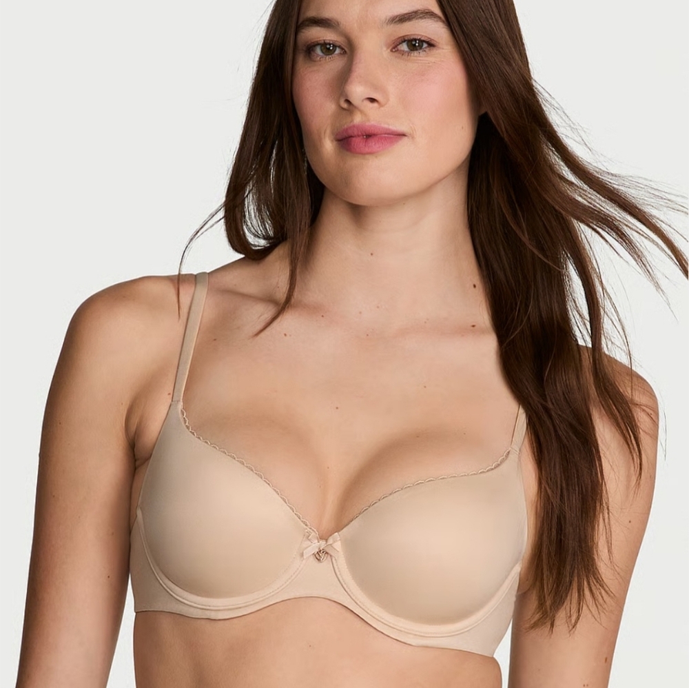 NWT Victorias Secret Body By Victoria Lined Demi Bra Size 34DDD
